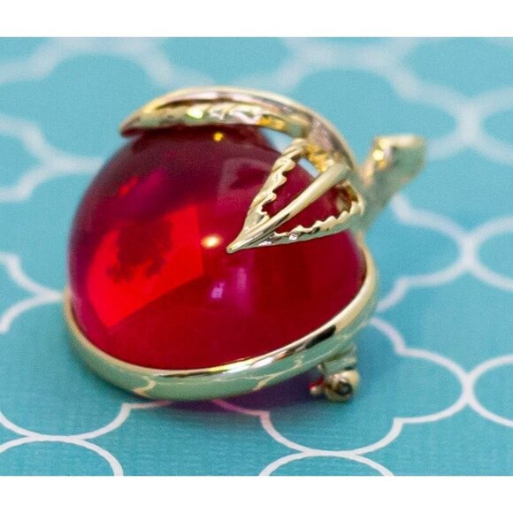 Vintage Semitransparent Apple Brooch by Sarah Coventry - R30 - Picture 2 of 3